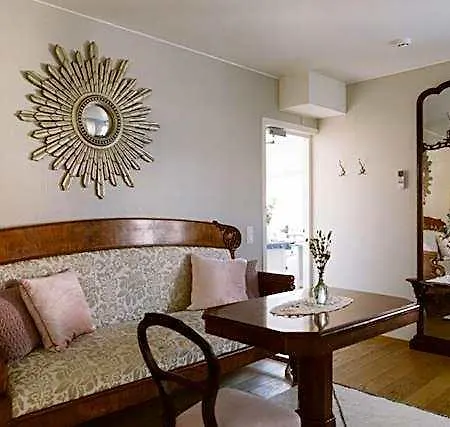 Hotel Pariisin
